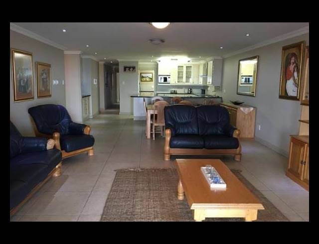 3 BEDROOM APARTMENT FOR SALE IN JEFFREYS BAY CENTRAL